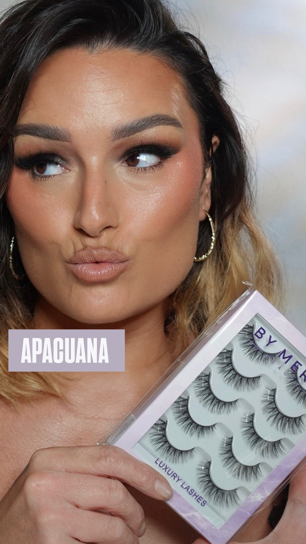 Boîte faux cils + 5 franges